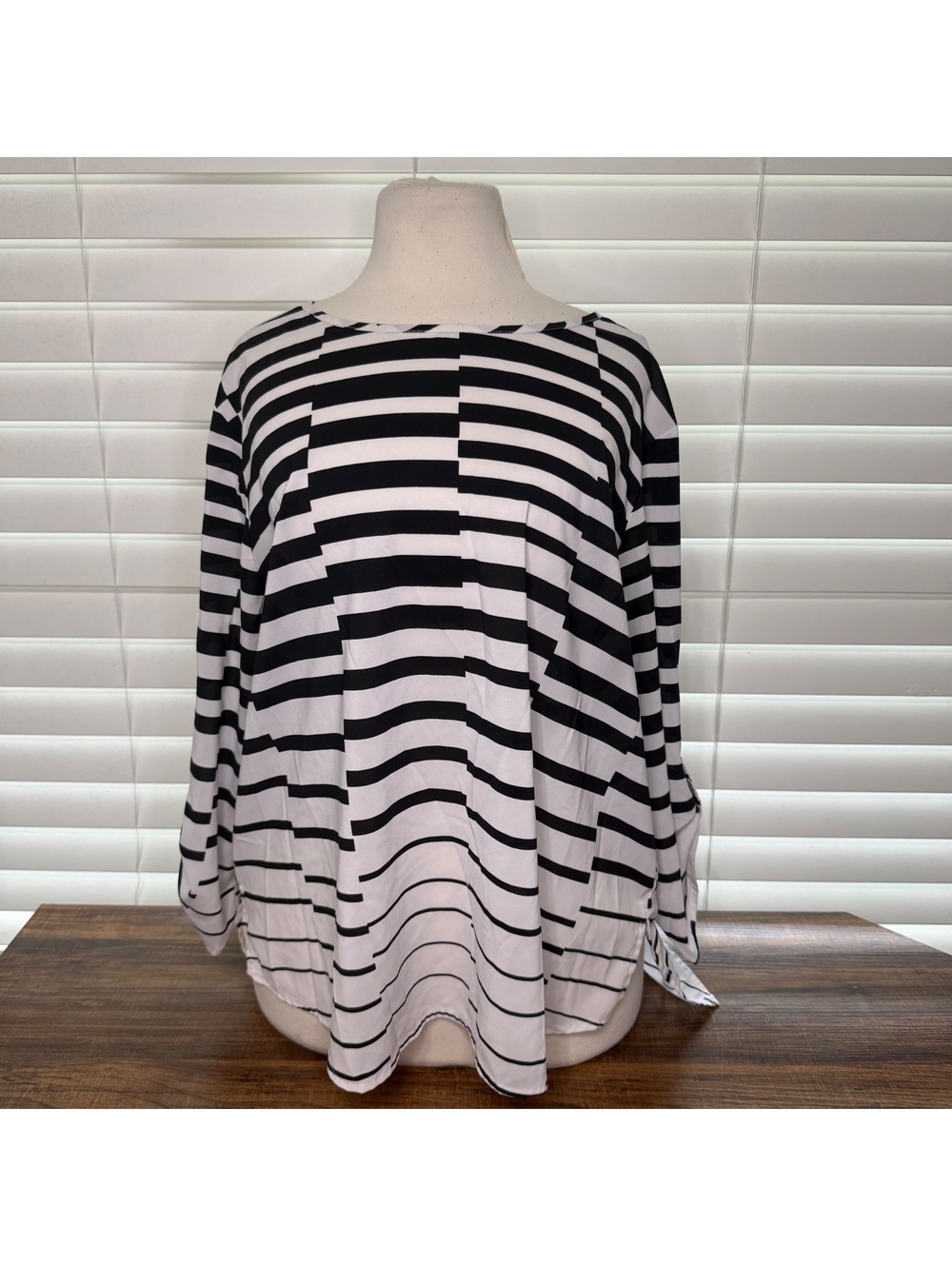 Kim Rogers Black and White Striped Long Sleeve Blouse Size XL